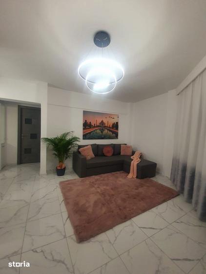 Apartament cu 2 camere decomandat, mobilat în Central