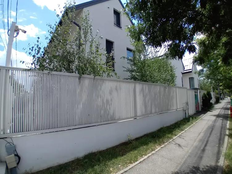 Townhouse luminos cu grădină, 5 camere, Străulești - 2