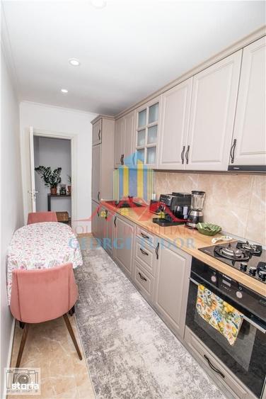 Apartament 3 camere decomandat, Avangarde City, Bl. 5, Str. Tineretulu - 17