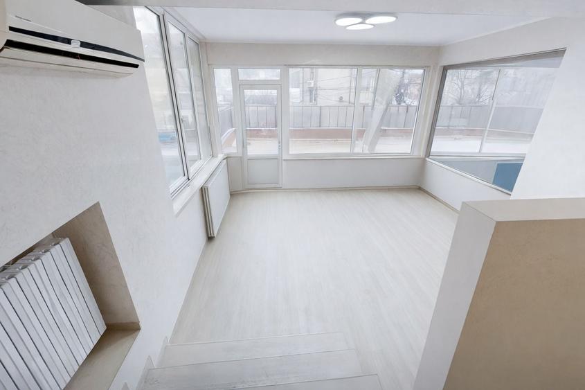 CAPITOL - B-dul. Mamaia - Apartament cu 4 camere si terasa de 80 mp. - 5