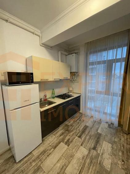 Apartament cu 2 camere semidecomandat, mobilat în Mamaia-Sat