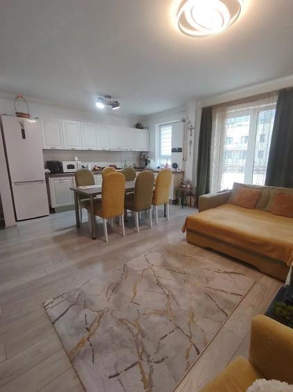 Apartament cu 2 camere decomandat în Vest