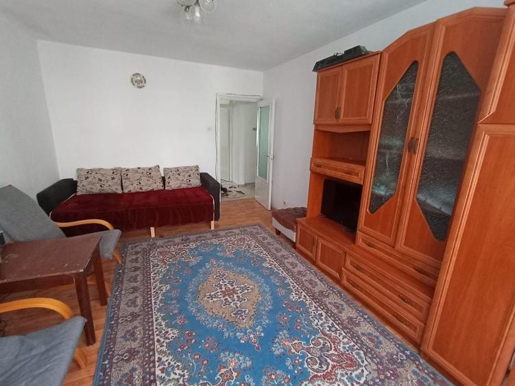 Apartament cu 2 camere decomandat în Viitorului
