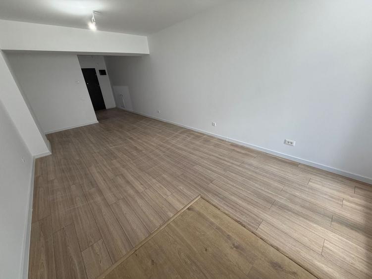 Garsonieră decomandată în Politehnica