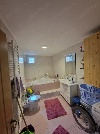 Casă cu 4 camere cu Teren 1316 Mp în Chiscani
