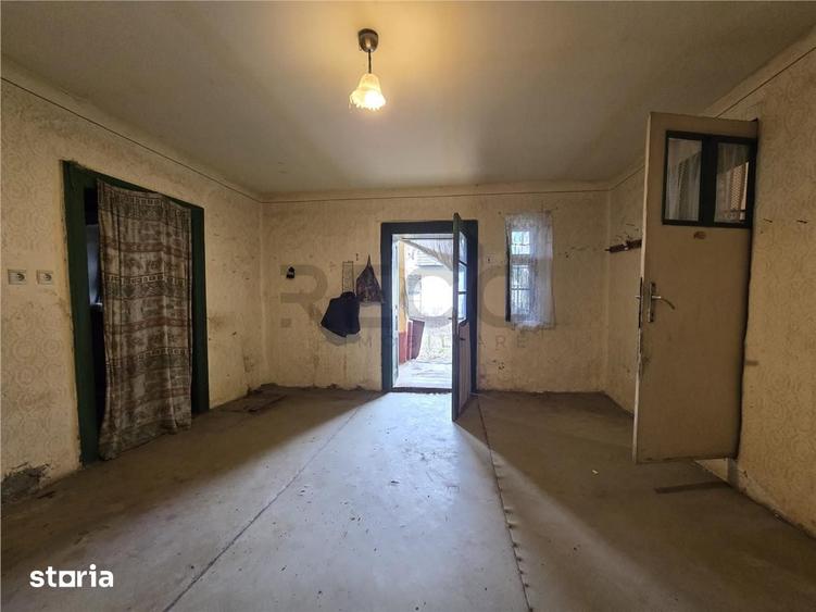 Casă cu 3 camere cu Teren 7900 Mp în Ciumeghiu