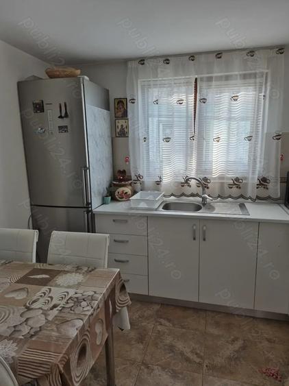 Casă cu 3 camere cu Teren 1000 Mp în Central