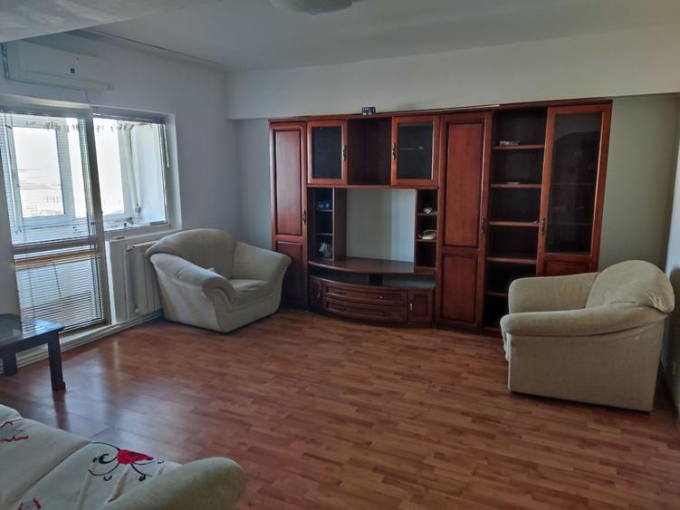 Apartament cu 2 camere semidecomandat în Orizont