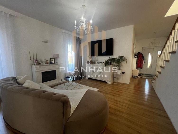 Casă cu 5 camere cu Teren 514 Mp în Mocira