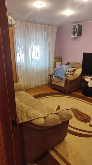 Apartament cu 2 camere decomandat în Slătinioara