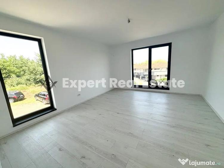 Casă cu 4 camere cu Teren 280 Mp în Corbeanca