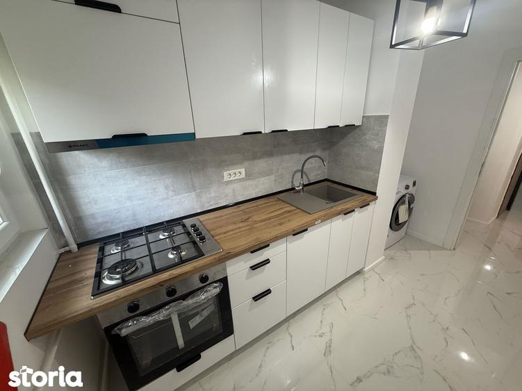 Apartament cu 3 camere semidecomandat, mobilat în Colentina
