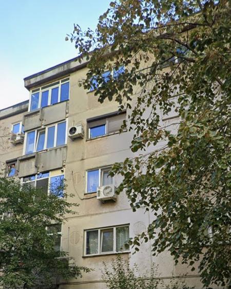 Apartament cu 2 camere decomandat în Colentina