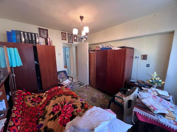 Apartament cu 2 camere decomandat în Decebal