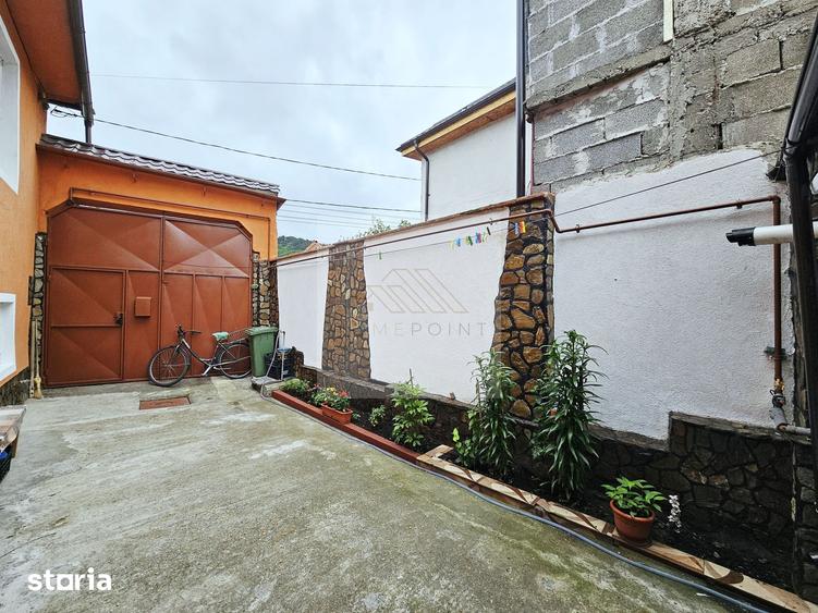 Casă cu 6 camere cu Teren 79 Mp în Central