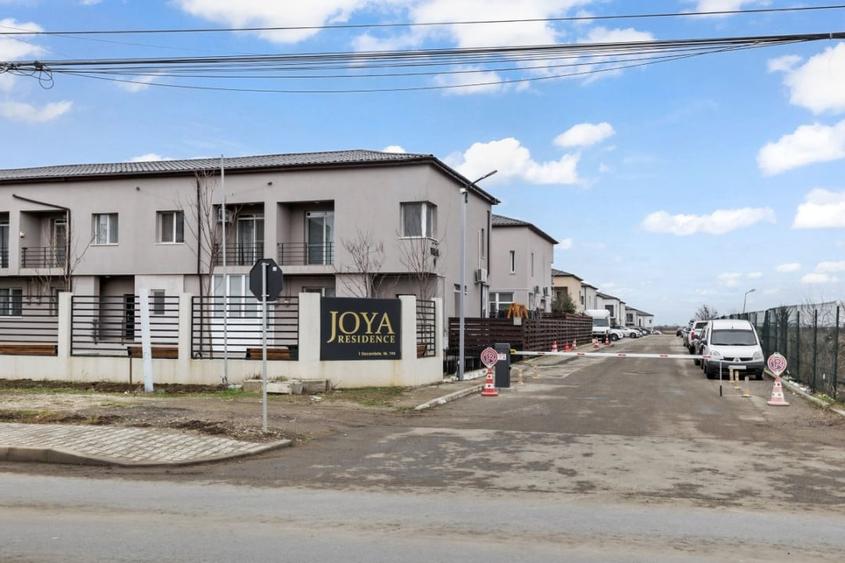 Casă individuală cu 4 camere cu Teren 100 Mp în Tunari