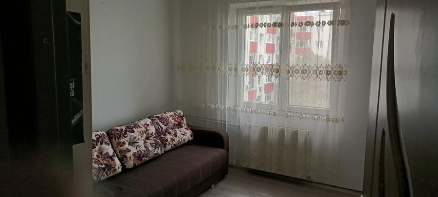 Apartament decomandat în Apărătorii Patriei