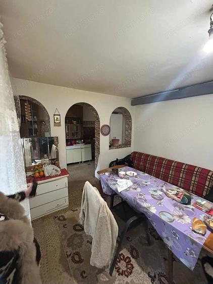 Casă cu 6 camere în Giurgiului