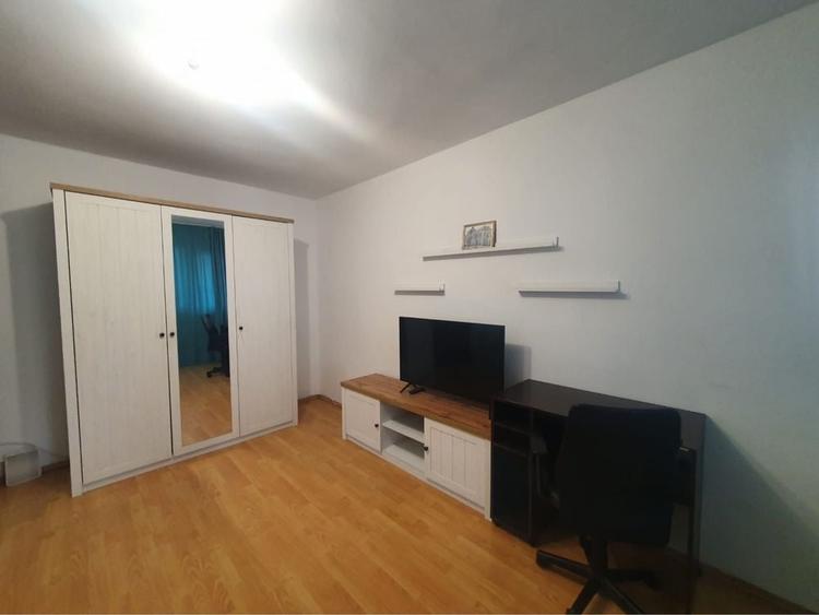 Apartament cu 2 camere decomandat în Albești