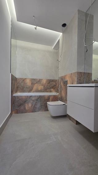 Apartament cu 4 camere decomandat în Timpuri Noi