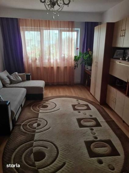 Apartament cu 4 camere în Mărăști