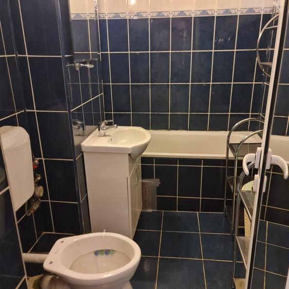 Garsonieră decomandată în Trivale