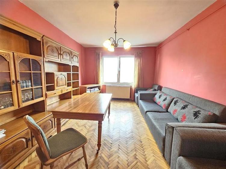 Apartament cu 3 camere decomandat în Tudor Vladimirescu
