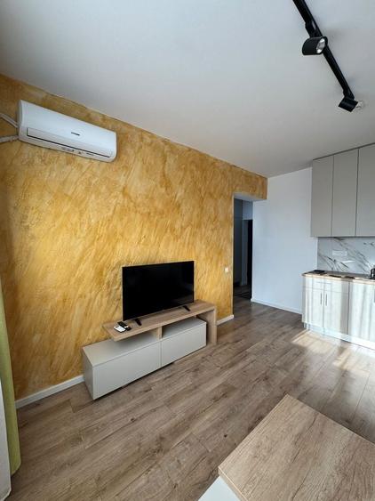 Apartament cu 2 camere decomandat în Regie