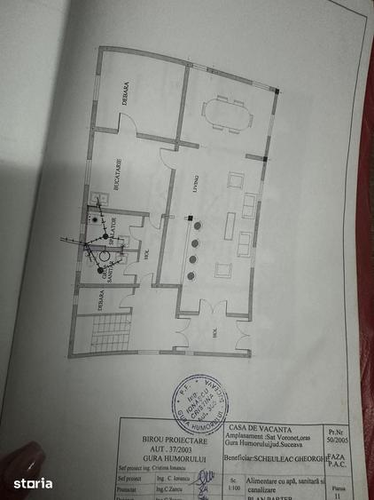 Casă cu 10 camere cu Teren 1100 Mp în Central