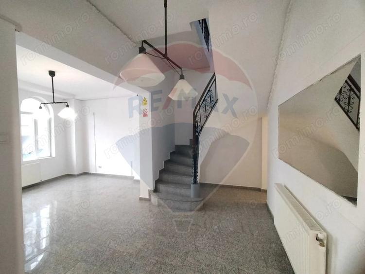 Casă cu 2 camere cu Teren 212 Mp în Dacia