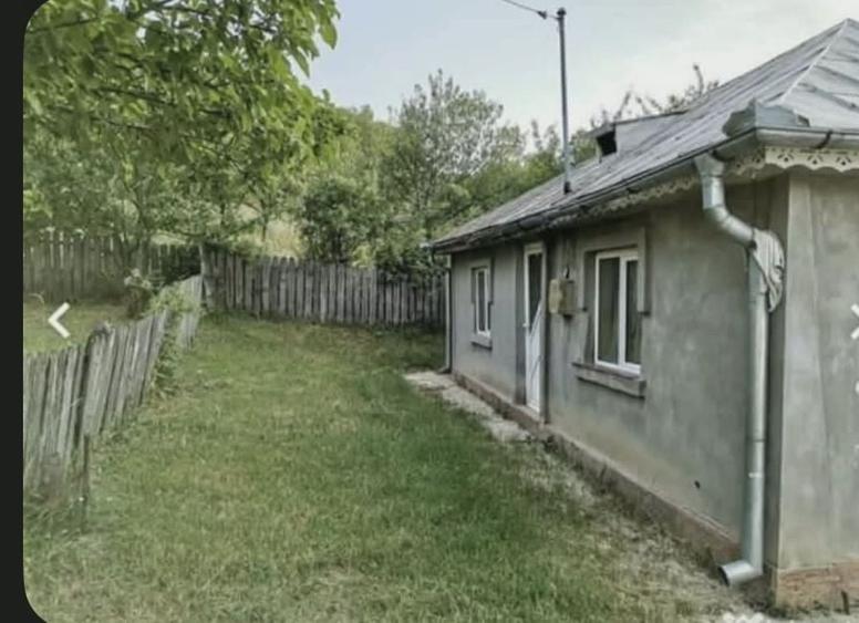 Casă cu 4 camere în Poiana
