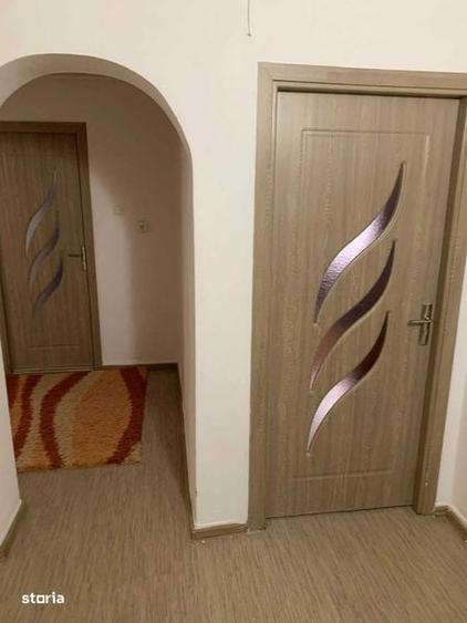 Inchiriez Apartament cu 1 camera in zona blocurilor RomGaz 40mp - 1