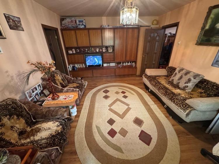 Apartament cu 2 camere semidecomandat, mobilat în Brazda lui Novac