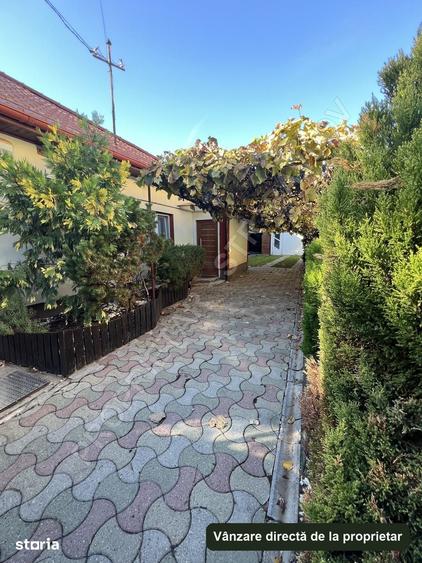 Casă cu 4 camere cu Teren 335 Mp în Fratelia