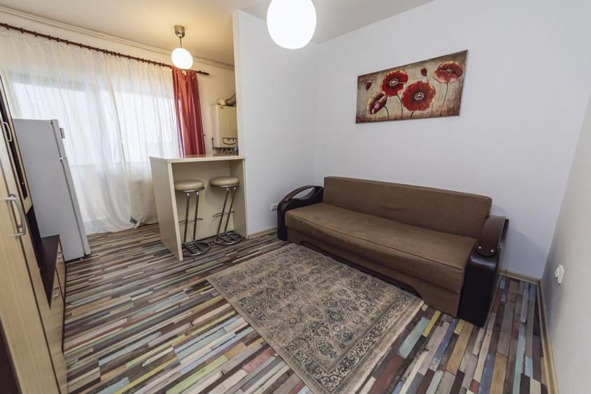 Apartament cu 2 camere semidecomandat în Sebastian