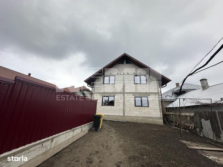 Casă cu 4 camere în Bulai