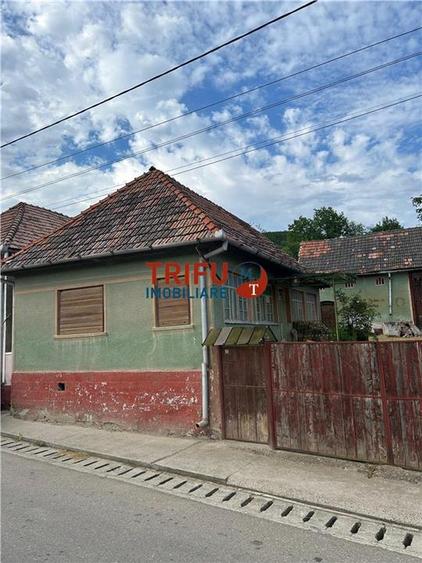 Casă individuală cu 3 camere cu Canalizare în Cricău