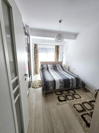 Apartament cu 3 camere decomandat, mobilat în Exterior Nord