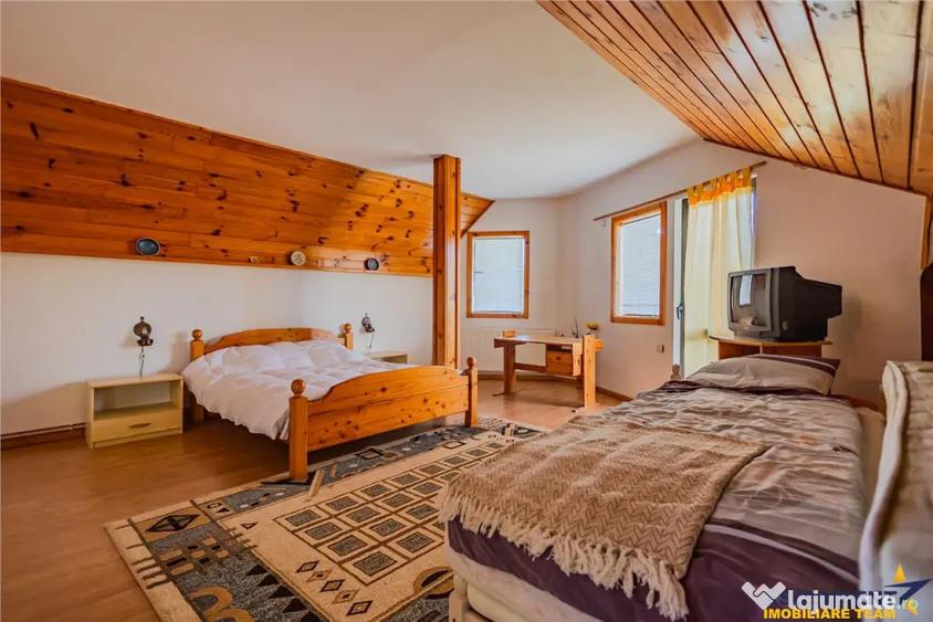 Casă cu 7 camere cu Teren 800 Mp în Predeluț