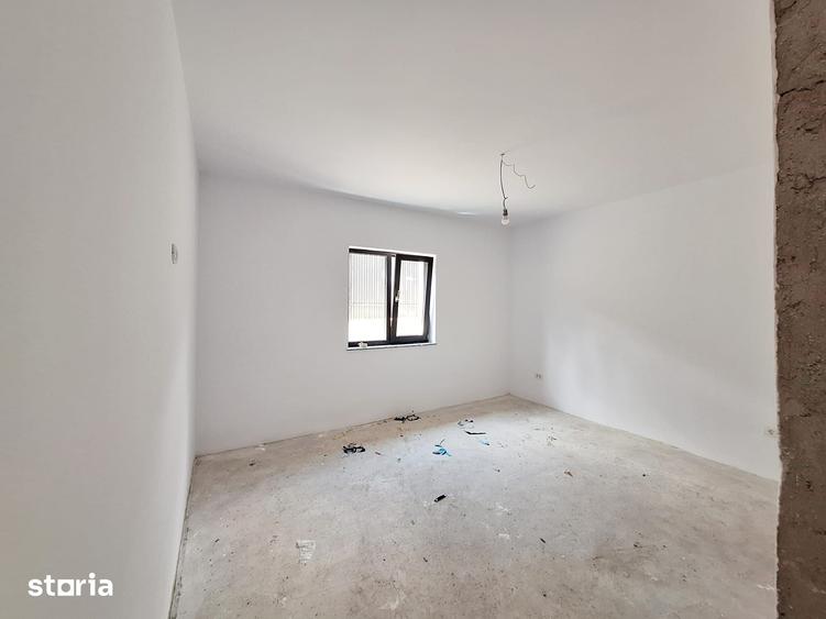 Casă cu 4 camere cu Teren 300 Mp în Mărgineni