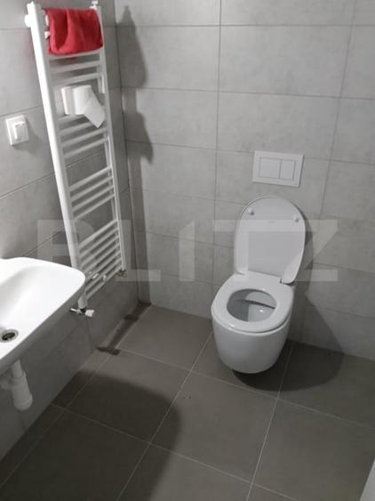 Apartament cu 3 camere decomandat în Libertății