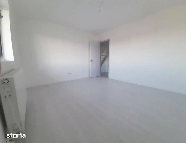 Apartament cu 3 camere decomandat în Splaiul Unirii
