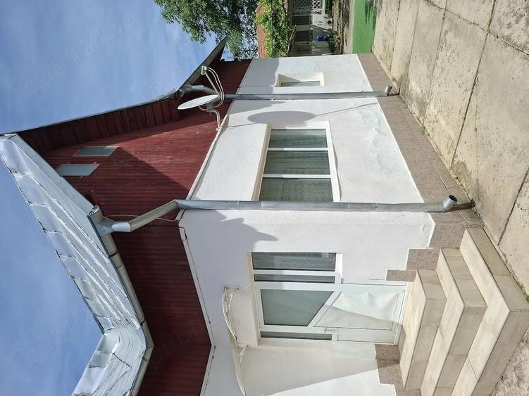 Casă cu 5 camere cu Teren 1000 Mp în Măgureni