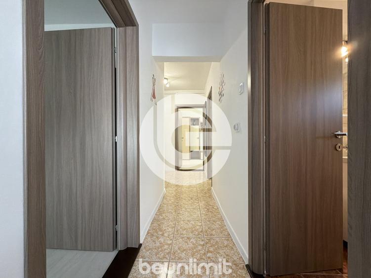 Apartament cu 3 camere decomandat, mobilat în Vasile Aaron