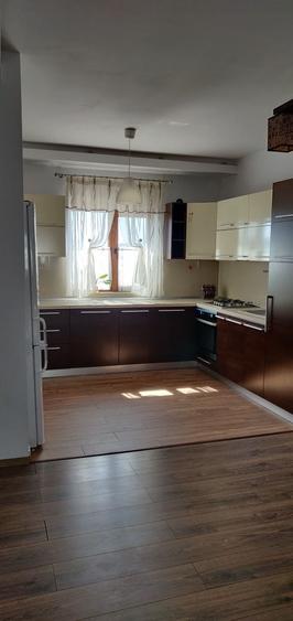 Apartament cu 3 camere decomandat în Nord