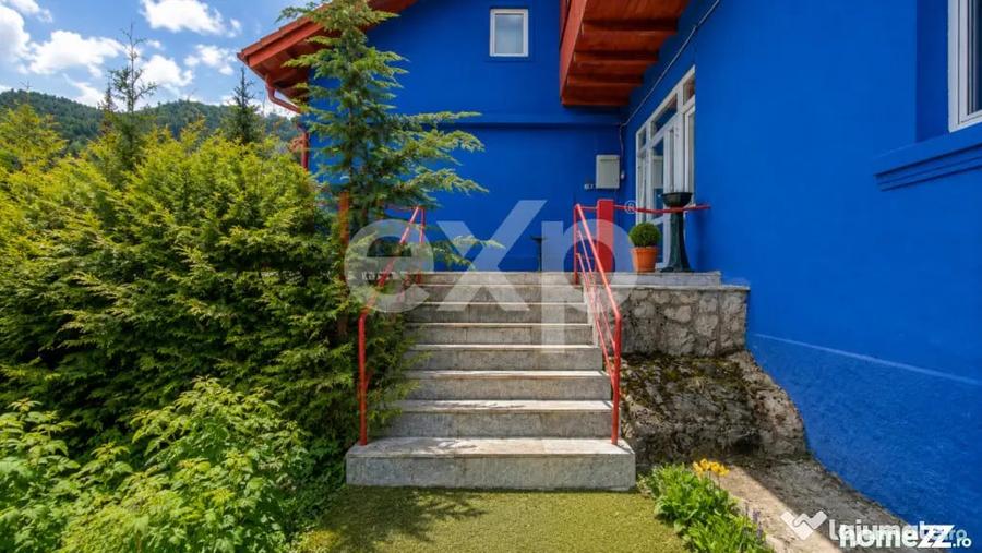 Casă cu 9 camere cu Teren 1766 Mp în Poiana Brașov