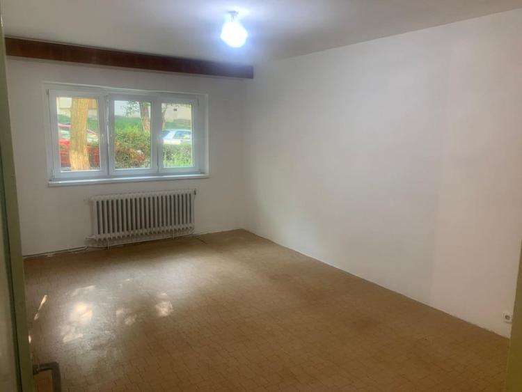 Apartament cu 3 camere decomandat în Zorilor