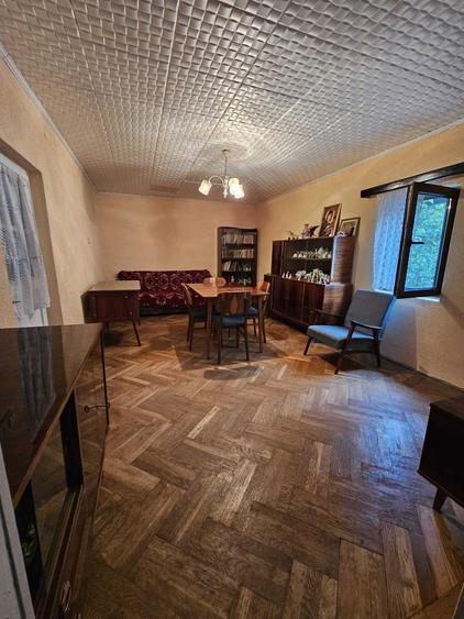 Casă cu 4 camere în Popești