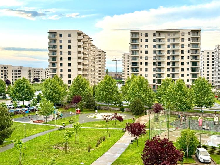 Apartament cu 3 camere decomandat în Nord