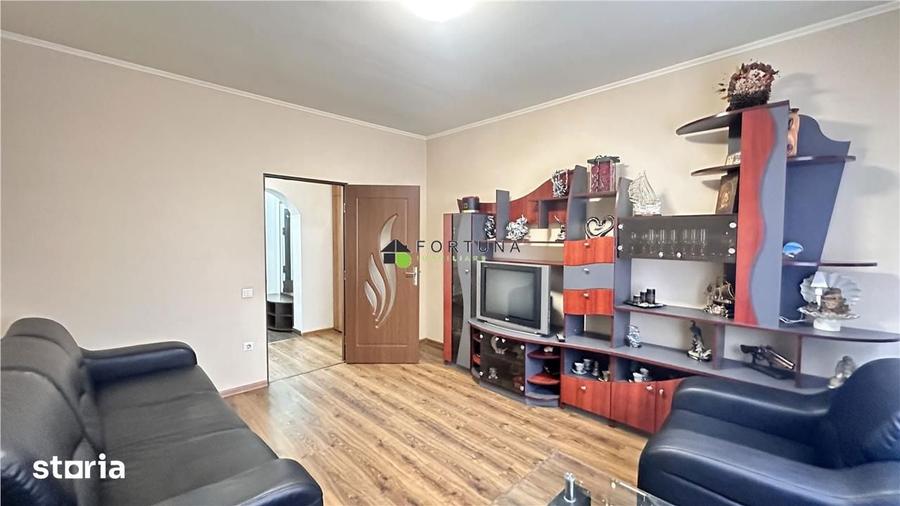 Apartament cu 2 camere decomandat în Dârste